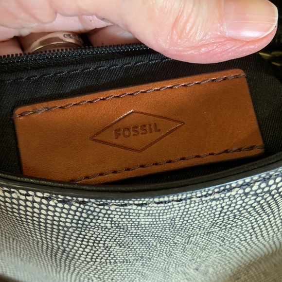Fossil Harper Small Saddle Leather Crossbody - Picture 9 of 16